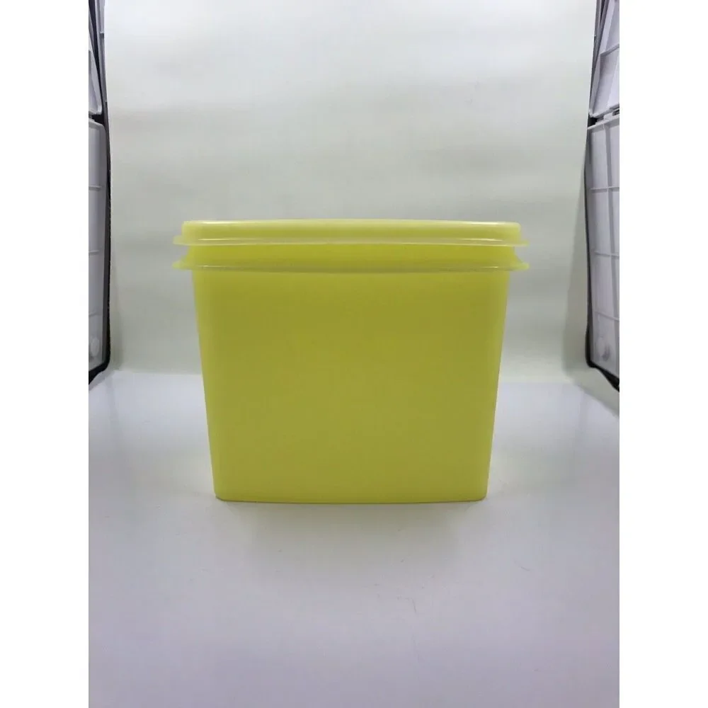 Tupperware 1243-3 Yellow Shelf Saver 2 Storage Containers With Lids Vintage
